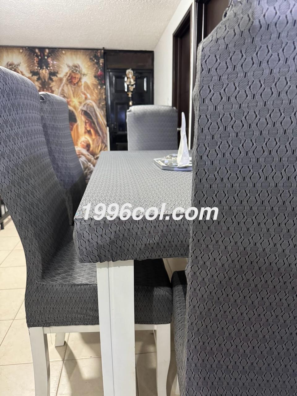 FUNDAS ELÁSTICAS PREMIUM + MANTEL PROTECTOR PARA COMEDOR