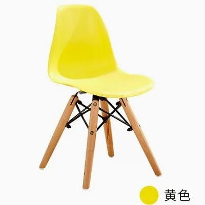 Silla Eames: Estilo y Comodidad